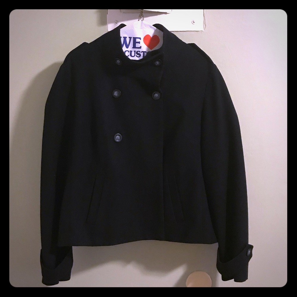 Gap. Short, black wool jacket with collar.